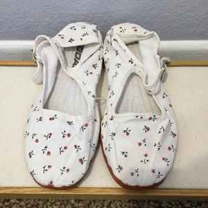 White Floral Patterned Mary Jane Flats